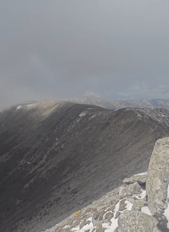 难！资深驴友讲述鳌太线千元罚款当“门票”pg电子模拟器电脑版穿越“小鳌太”3人遇(图4)